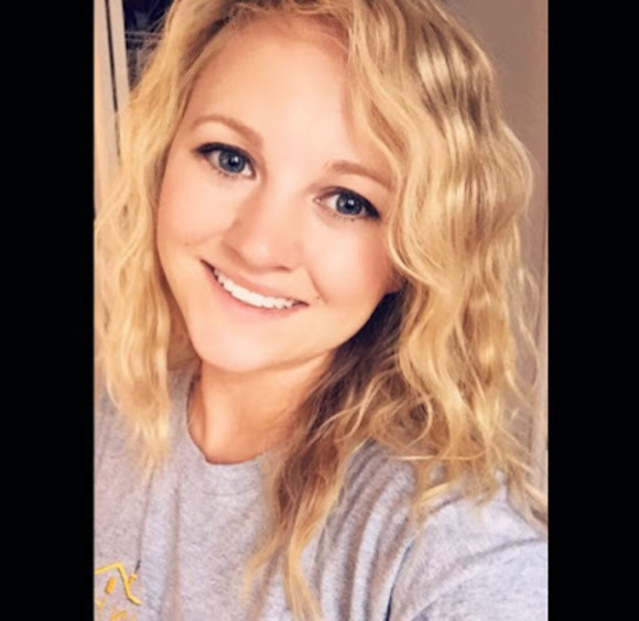 Meet your Posher, Zoe - Picture 1 of 1